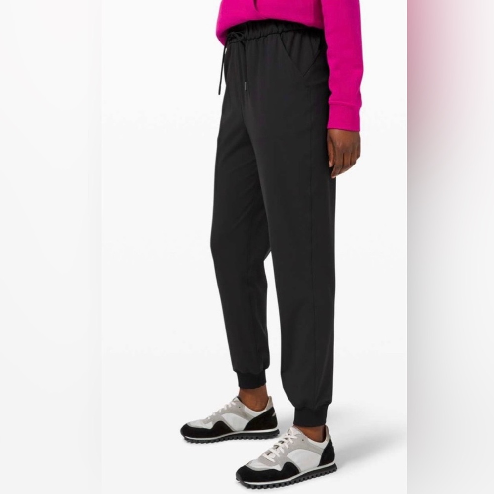 Lululemon Keep Moving Jogger Black Size 4